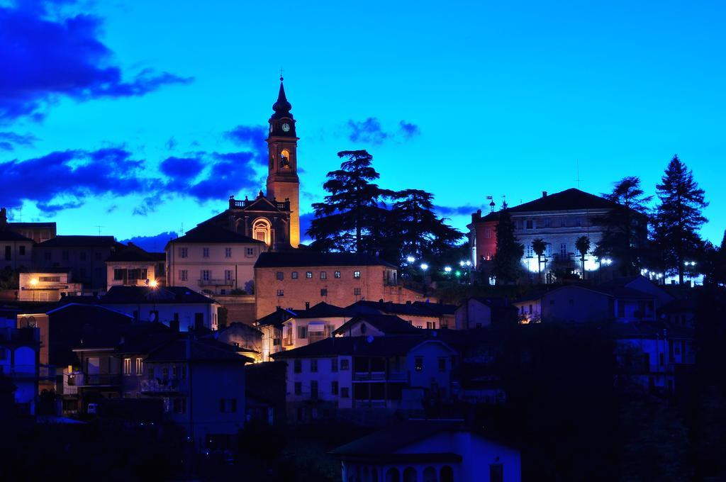 La Foresteria Del Castello - Wellness Hotel In Dimora Storica Castell'Alfero Экстерьер фото