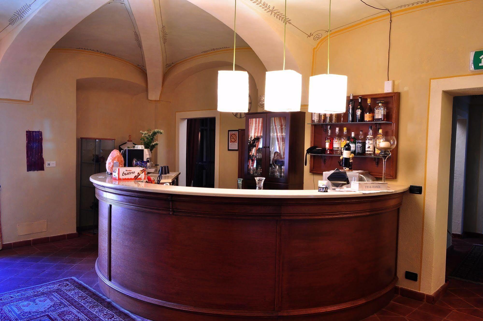 La Foresteria Del Castello - Wellness Hotel In Dimora Storica Castell'Alfero Экстерьер фото